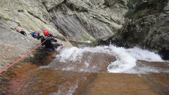 Canyoning  dans le Caroux avec Giovanni AVENTURE 34 !