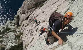 Syl moniteur d'escalade AVENTURE 34